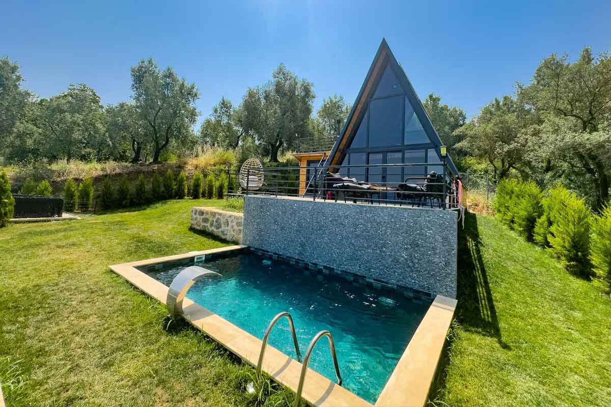 Home of Hera Bungalov