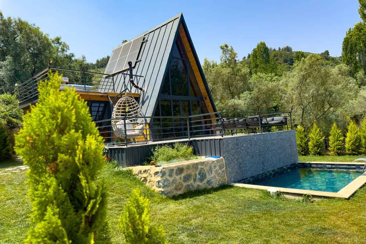 Home of Hera Bungalov